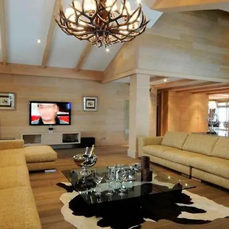 Huge Footage For This Chalet With Swimming Pool Куршевель